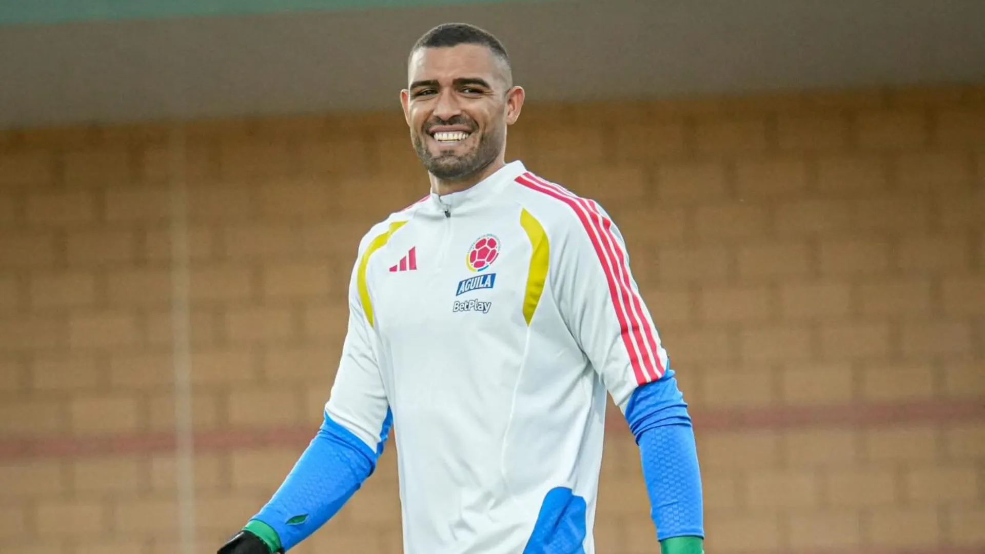 Álvaro Montero, citado para Colombia.