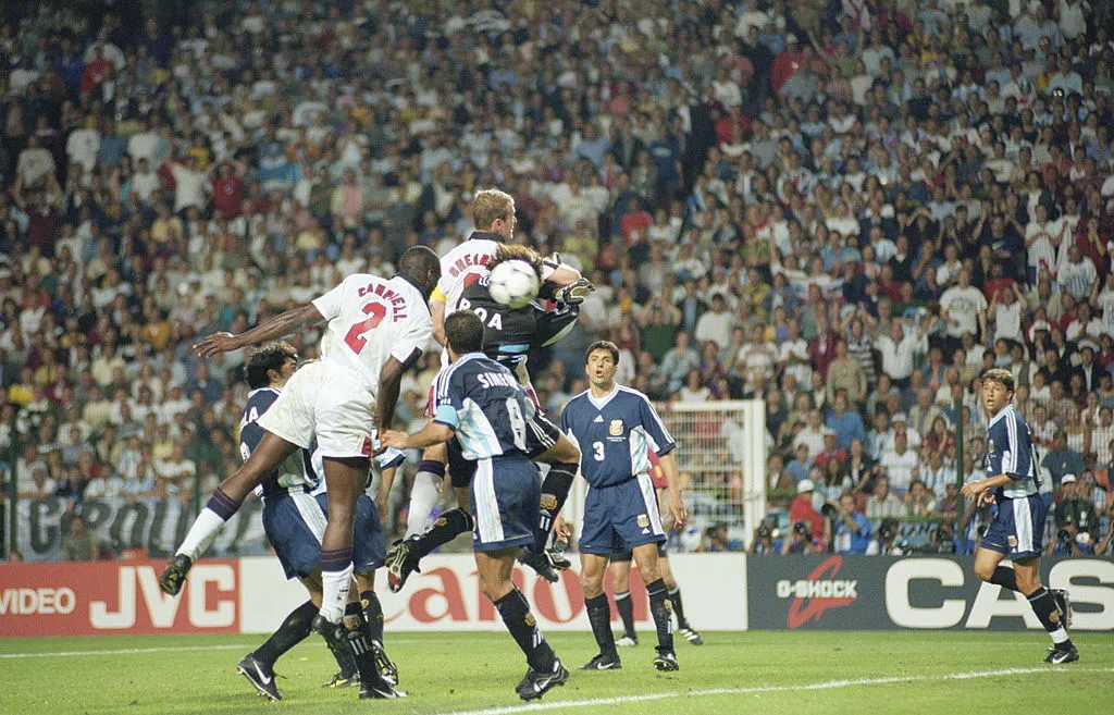 El partido tuvo una intensidad espectacular, especialmente en el primer tiempo. Foto Doug Pensinger /Allsport/Getty Images