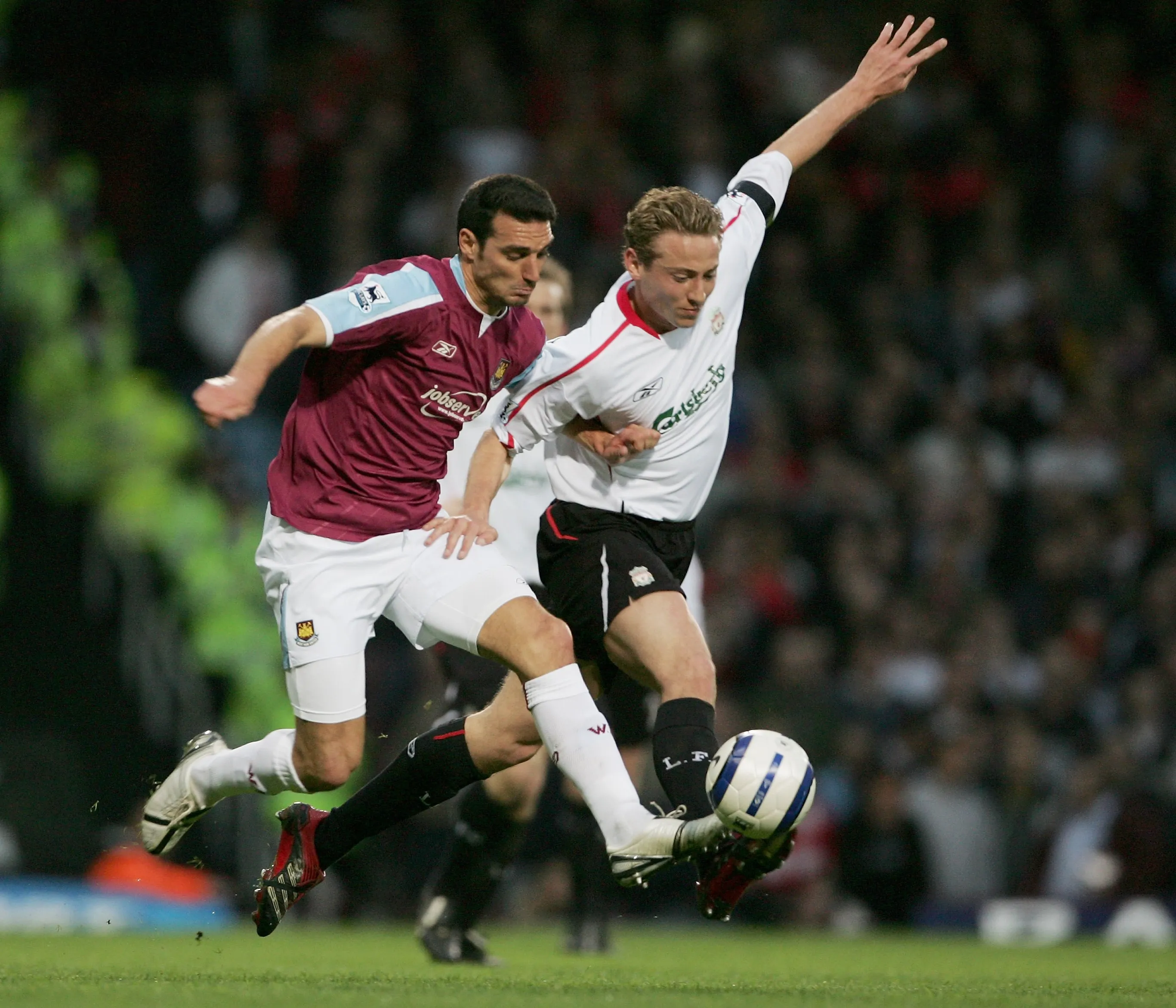 Lionel Scaloni jugó 17 partidos en el West Ham United. Getty Images.