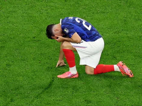 El desconsuelo de Rayan Cherki tras la eliminación de Francia