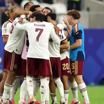 ''Cargando la segunda estrella'': en España ya se ven campeones