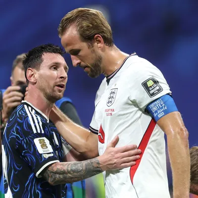 El gesto de Messi con Kane y Pickford tras la victoria de Argentina