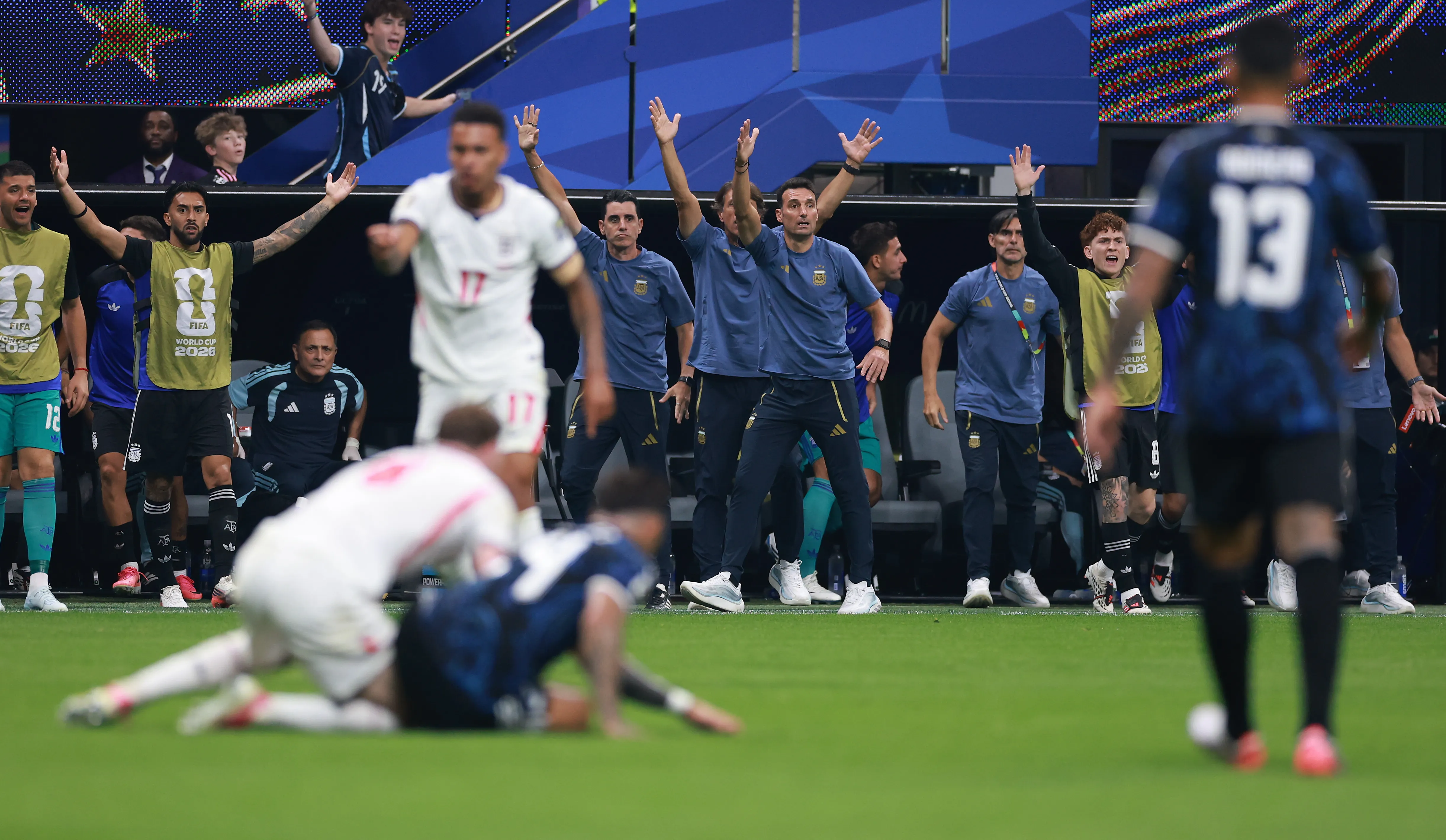 Scaloni en Argentina vs. Inglaterra. (Foto: Getty)