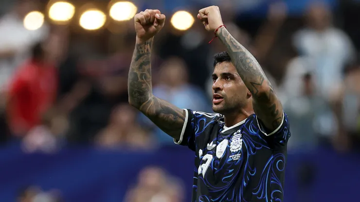 Cuti Romero no se olvidó de Gary Neville y lo liquidó tras eliminar a Inglaterra: “Espero no ser tan estúpido cuando me retire”