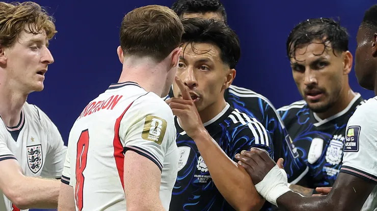 Lisandro Martínez jugó un gran partido ante Inglaterra