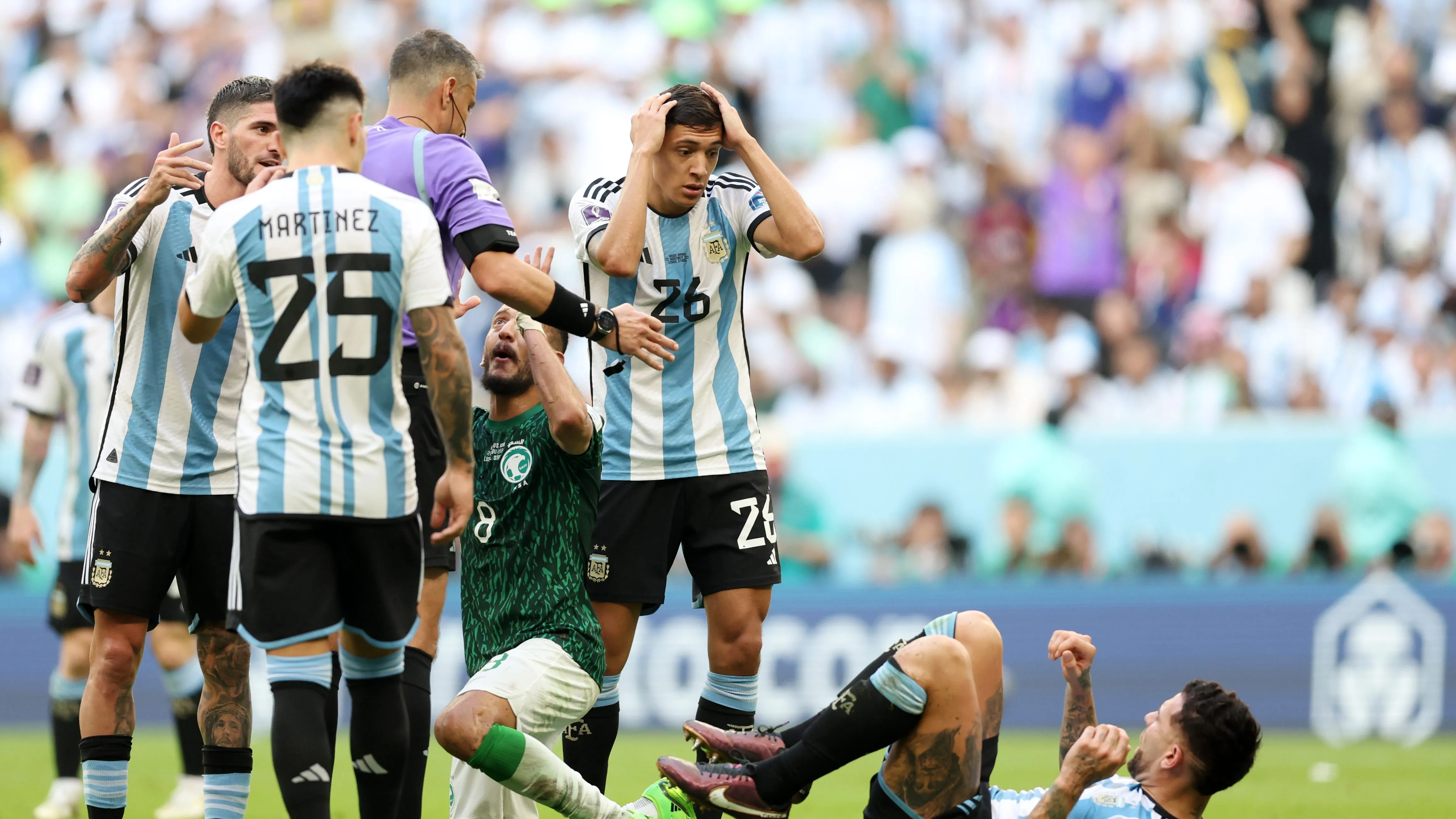 Slavko Vinčić dirigió en la derrota de Argentina ante Arabia Saudita. (Getty Images)