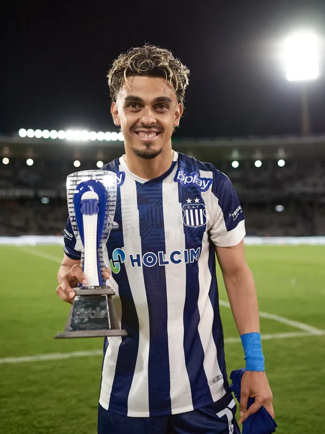 Ronaldo Martínez, delantero de Talleres de Córdoba.