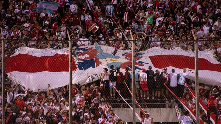 Los hinchas de River dijeron presente en Salta.