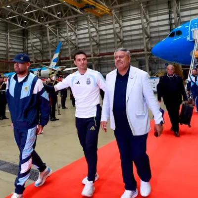 La Selección Argentina volvió al país luego del subcampeonato en el Mundial