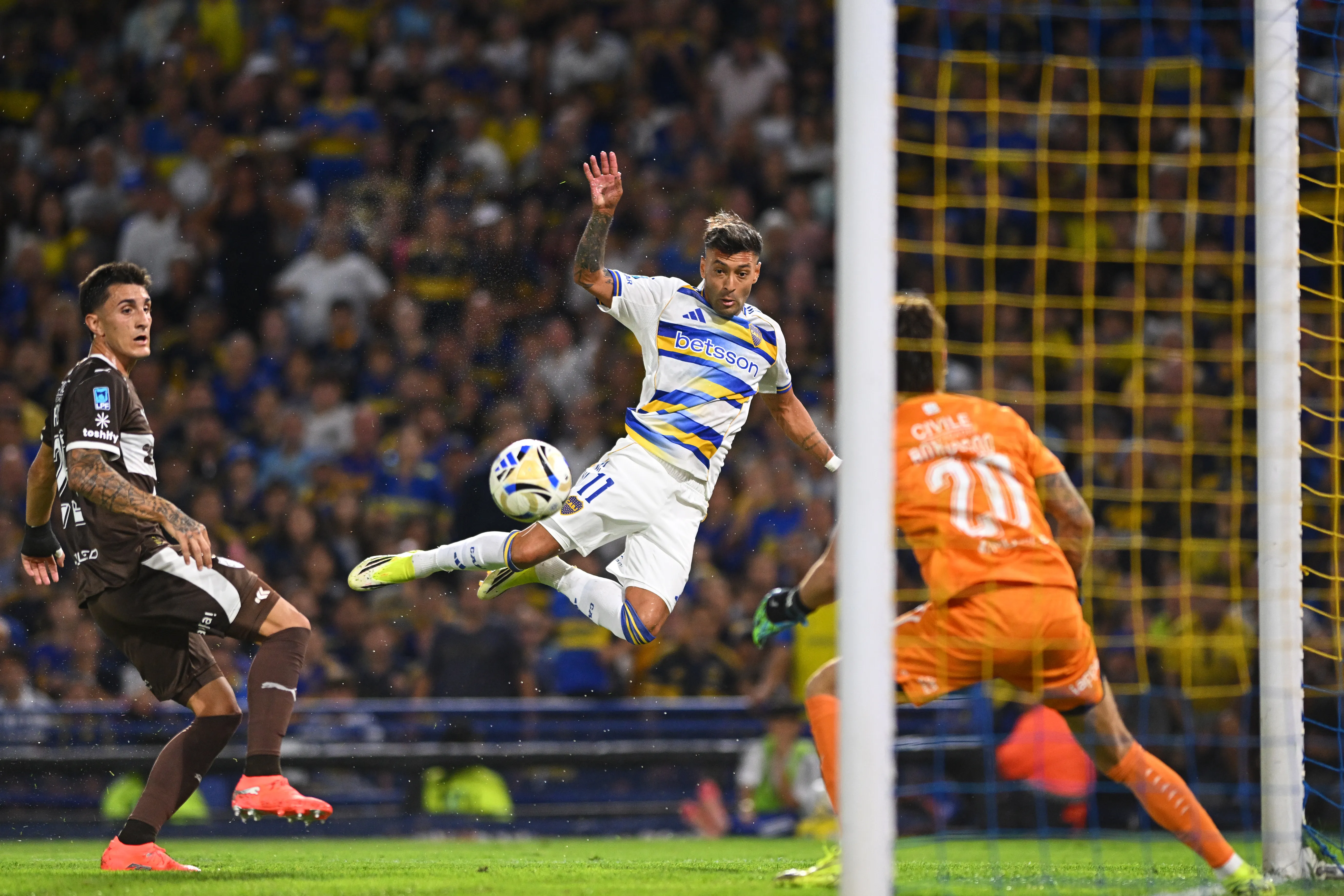 Janson ante Platense, febrero de 2026. (Foto: Getty)