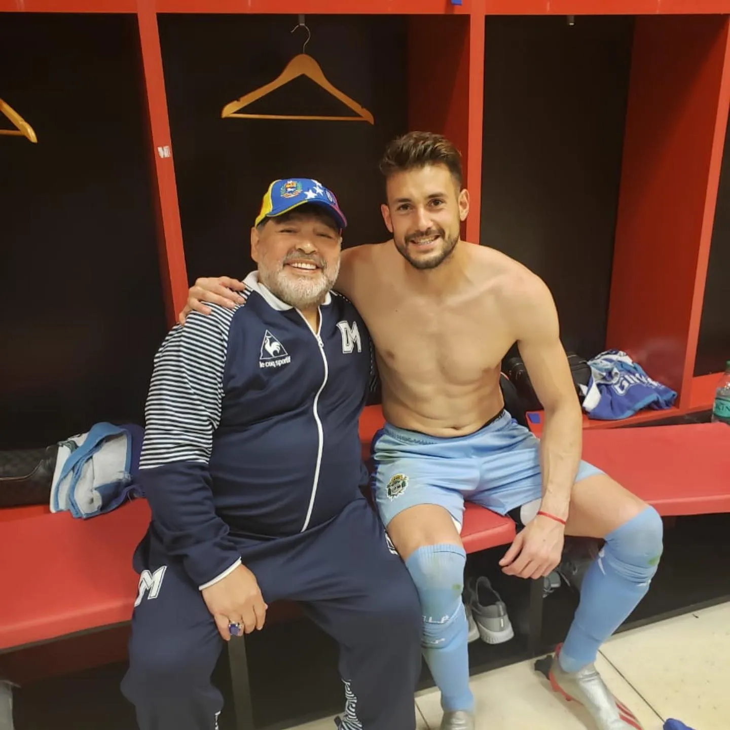Alexis Martín Arias junto a Diego Armando Maradona.