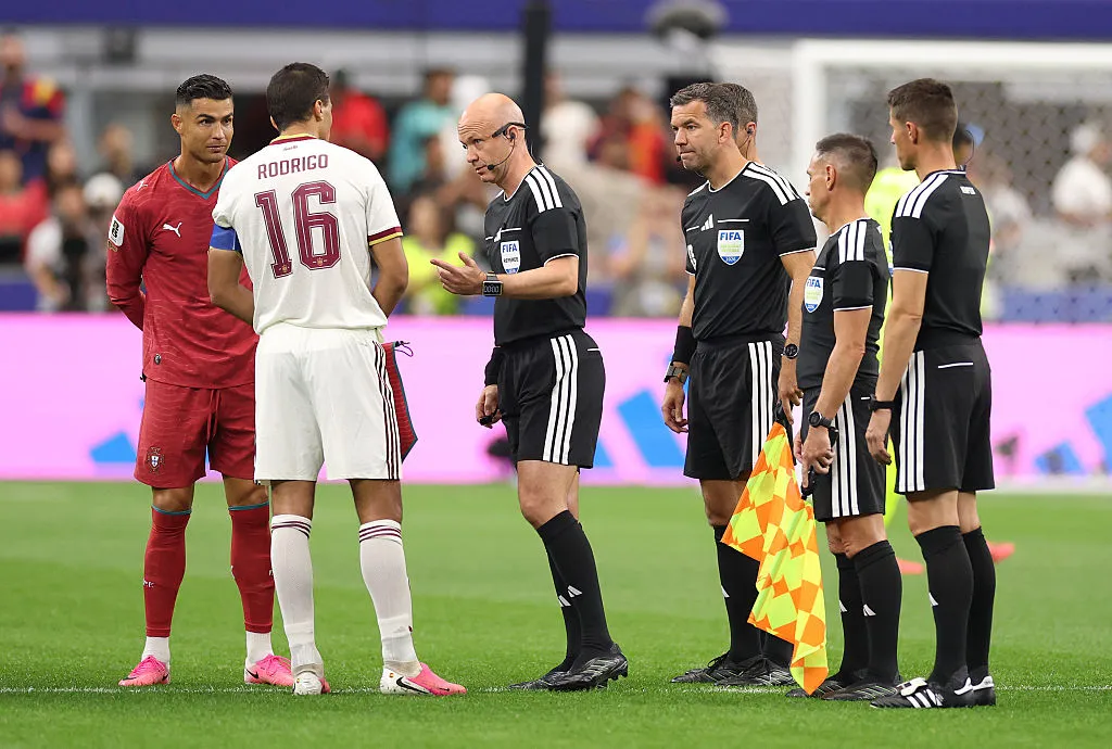 Anthony Taylor dirigió su último partido en el Mundial 2026. (Getty)