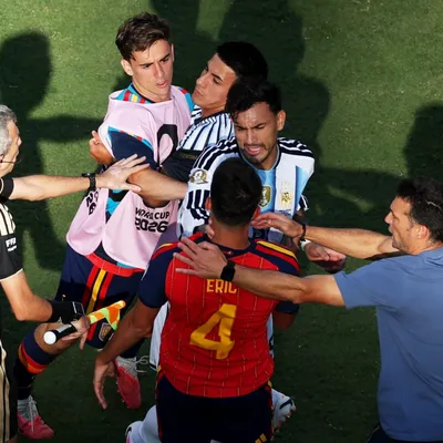 “Suspendería a Paredes y Molina por un año”