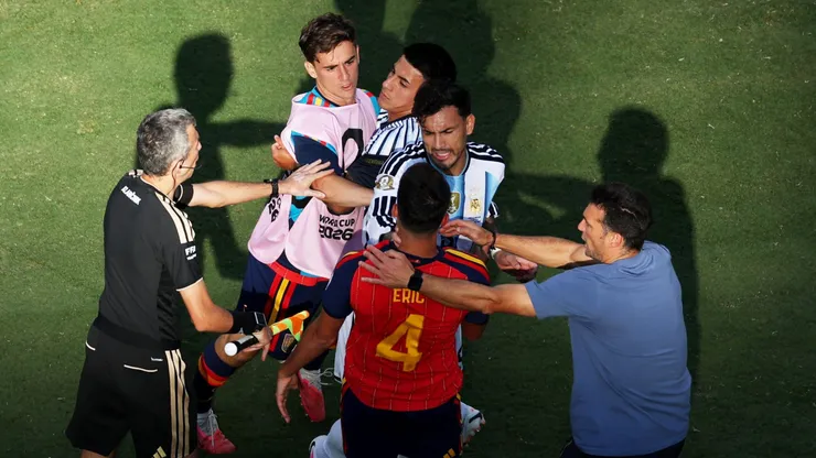 Leandro Paredes se peleó con algunos jugadores de España tras la final del Mundial