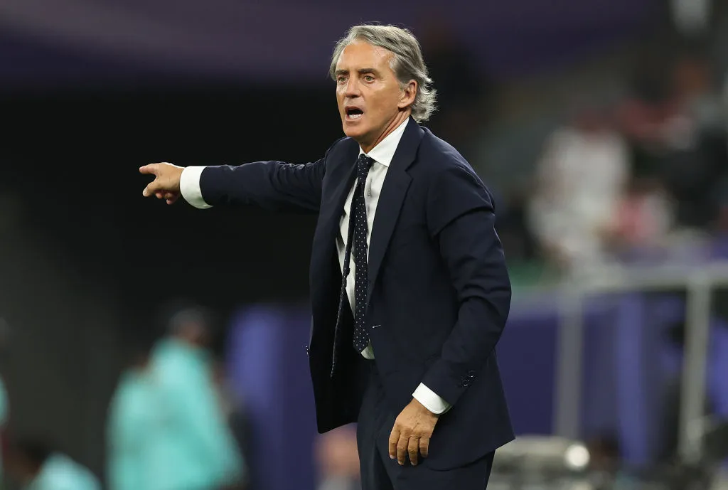 Roberto Mancini está sin club, pero podría retomar el cargo en Italia. (Getty)