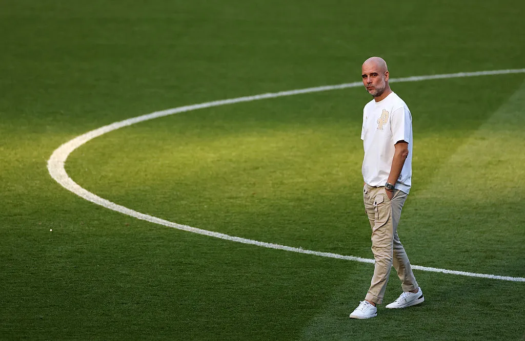 Guardiola se debate sobre su futuro. (Getty)
