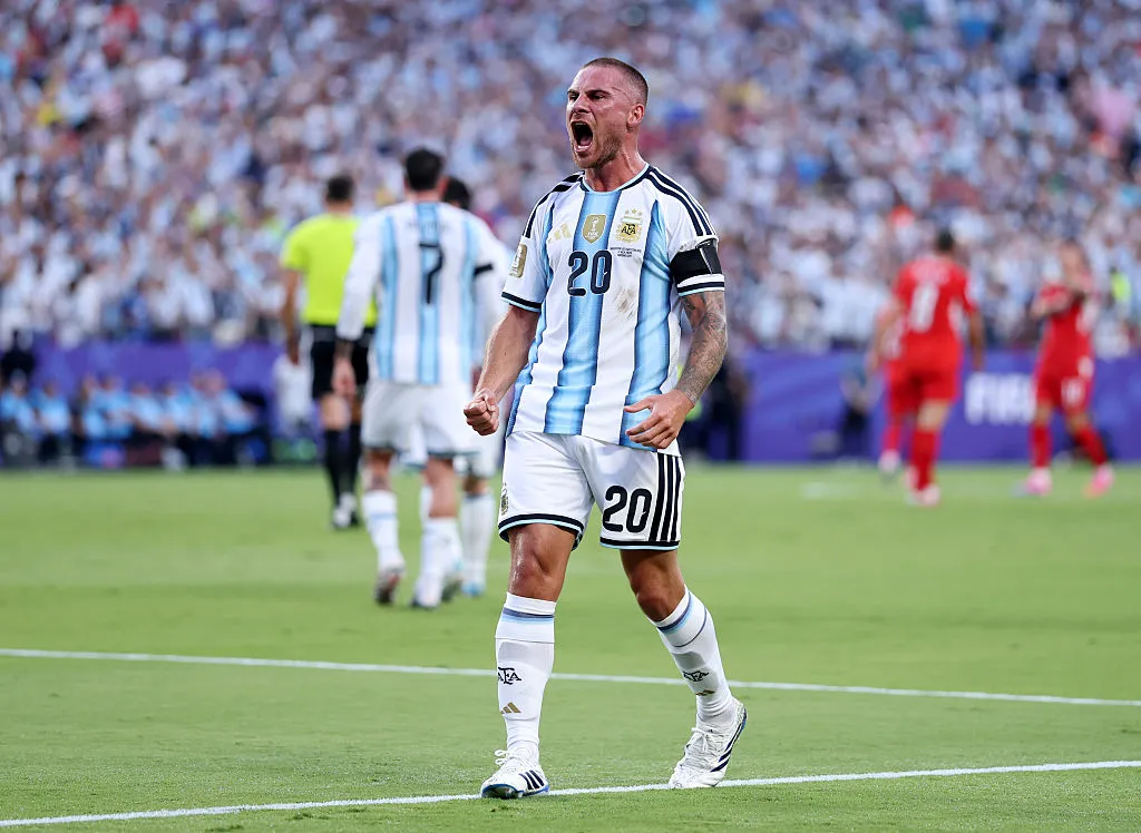 Alexis Mac Allister retrasará su inicio de temporada con Liverpool tras llegar a la final del Mundial. (Getty)