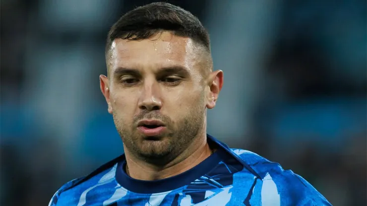 Adrián Martínez no juega en el debut de Racing en el Clausura.