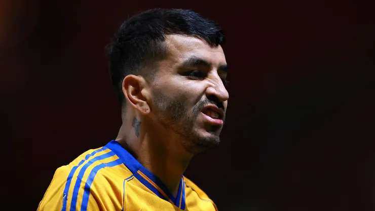 Correa dedicó a Tigres un mensaje de despedida: "Con la frente en alto"