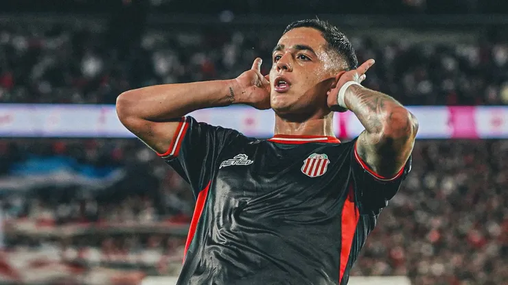 Gonzalo Morales, autor del gol de Barracas Central ante River Plate.