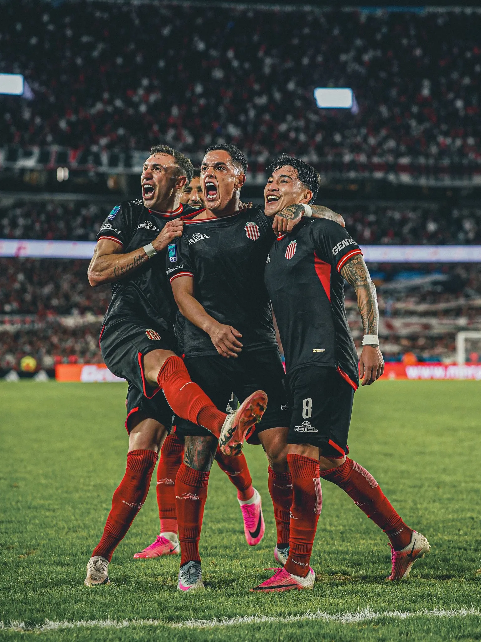 Gonzalo Morales, autor del gol de Barracas Central ante River Plate. (@BarracasCentral)