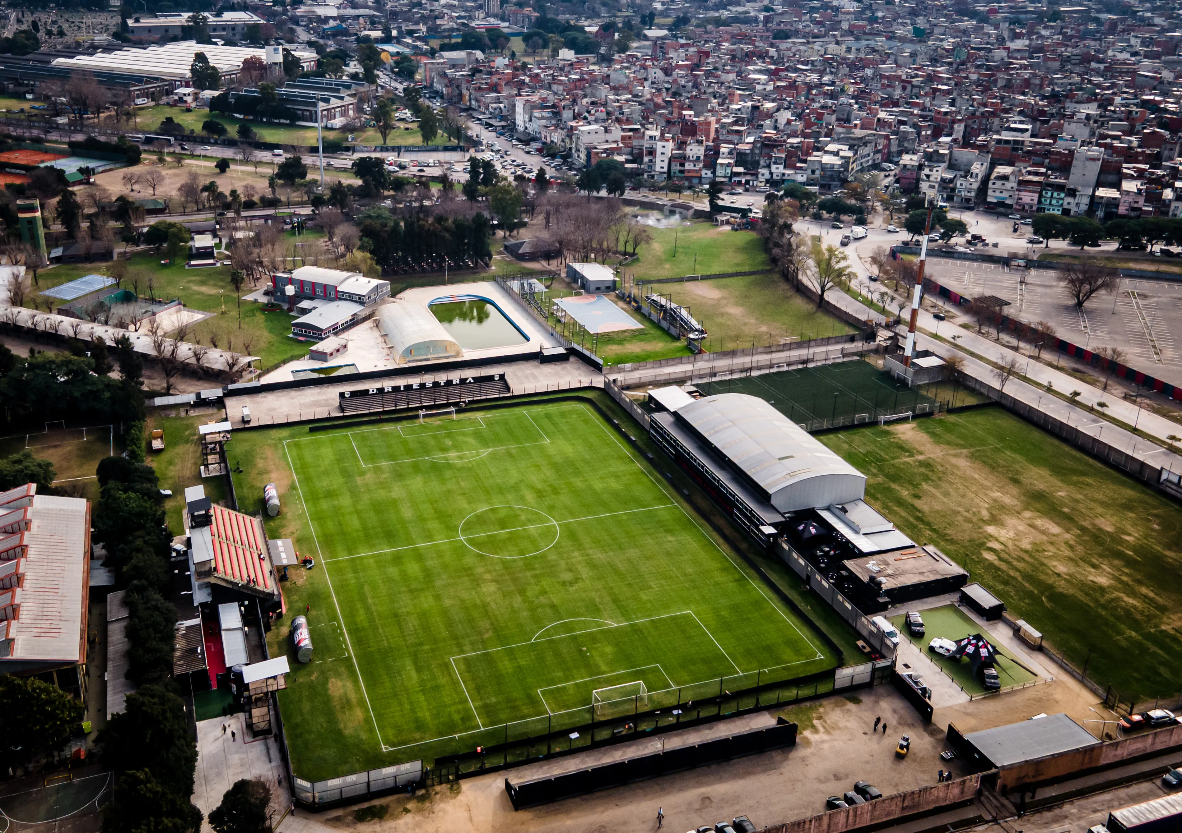 Una postal aérea del Estadio Guillermo Laza. (Foto: Getty)