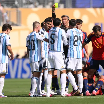 Vincic sorprende con su retiro a una semana de la Final del Mundial 2026 entre Argentina y España