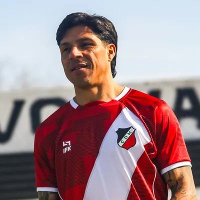 Escándalo con Enzo Pérez: agresión contra un árbitro y gestos de "robo" en la Primera Nacional