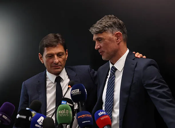 Paolo Maldini y Leonardo, ex Director Deportivo y Asesor de la Selección de Italia. (Getty Images)
