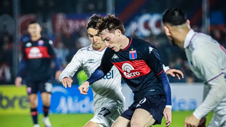Tigre sufrió más de la cuenta ante Nacional, pero lo liquidó sobre el final y avanzó a octavos de la Sudamericana