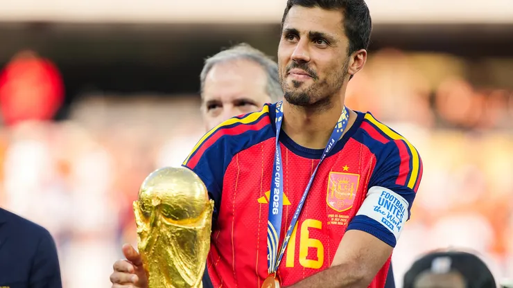 Real Madrid pone el pie en el acelerador por Rodri
