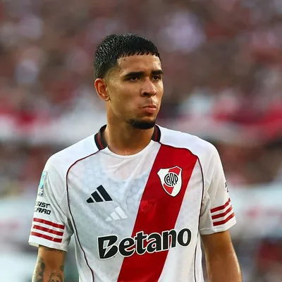 Los dos primeros equipos dispuestos a recibir a Kendry Páez, apartado en River
