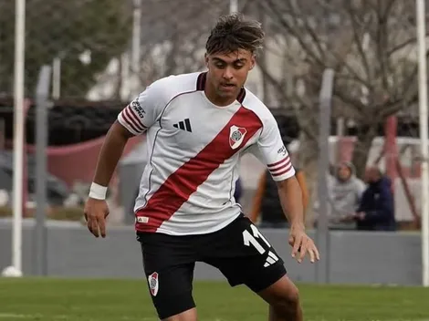 Tras quedar libre de River, Woiski fue presentado en Deportivo Táchira
