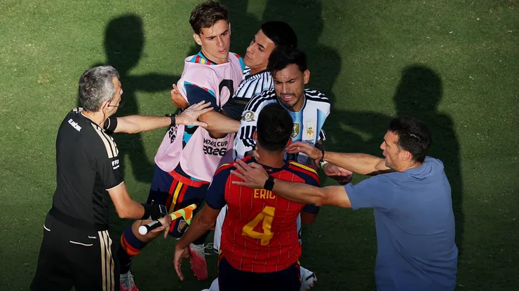 FIFA abrió un expediente contra AFA.