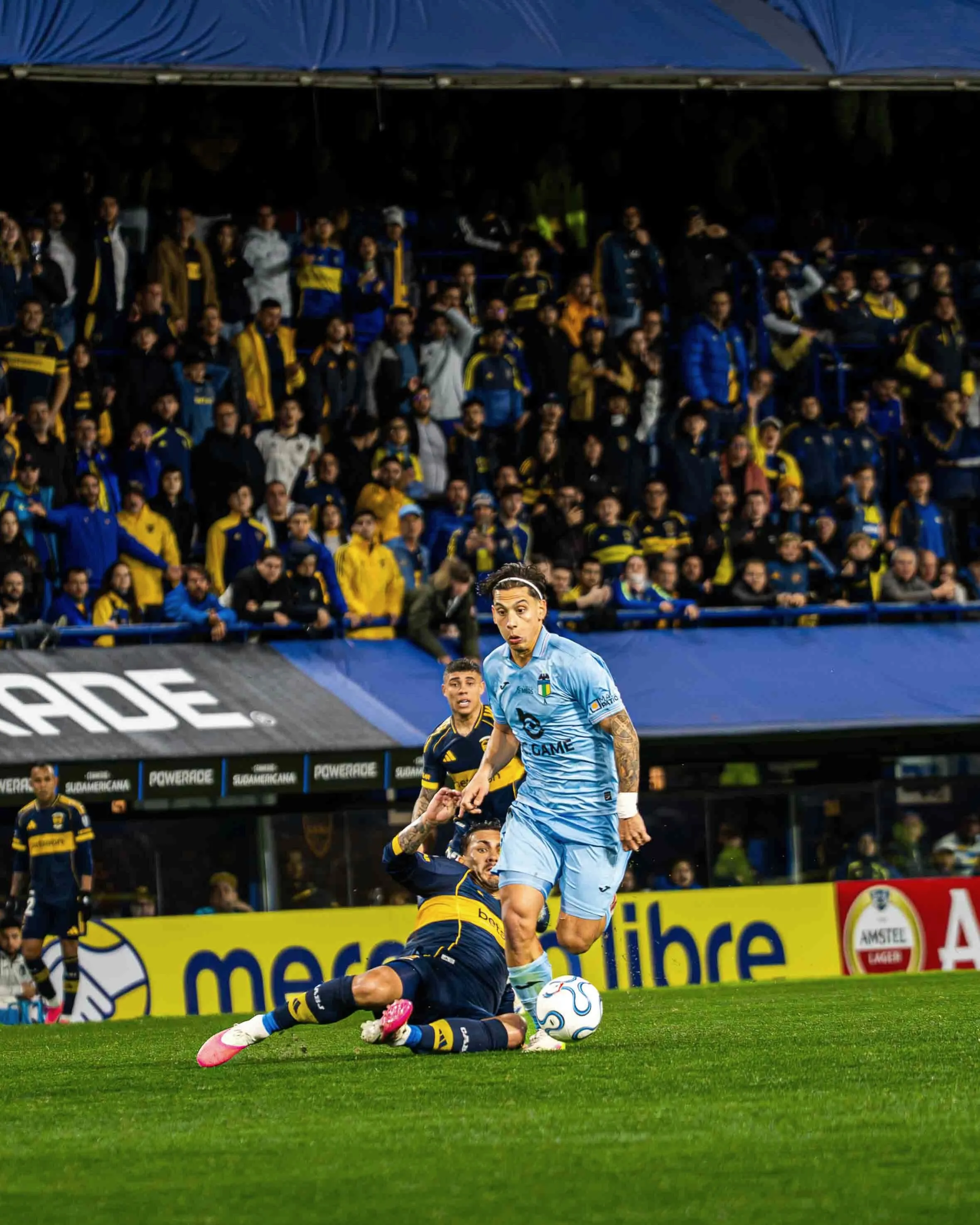 Martín Sarrafiore y Leandro Paredes, en Boca – O’Higgins por la Copa Sudamericana 2026. (@MartinSarrafiore)