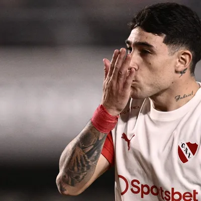 Pronósticos Vélez Sarsfield vs. Independiente: choque de punteros en Liniers