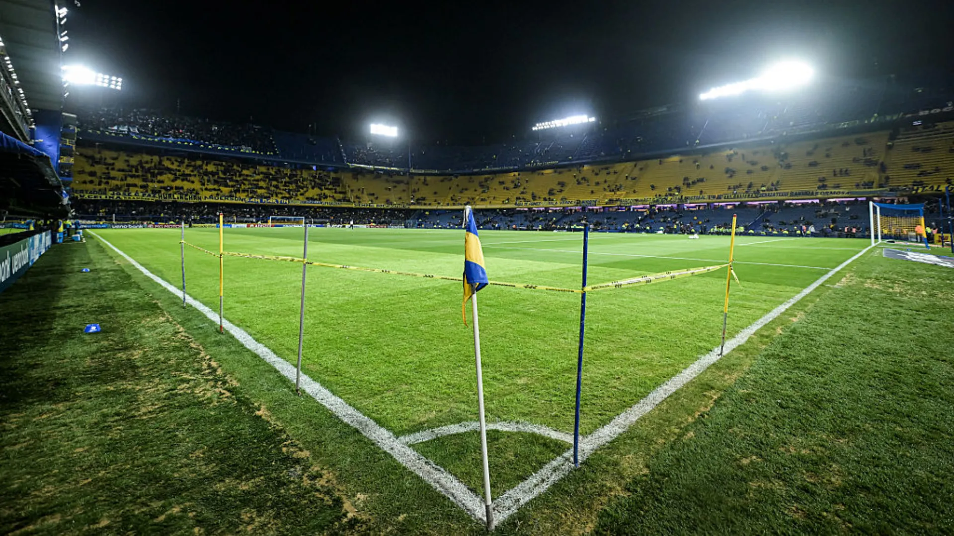 El campo de juego de La Bombonera en mal estado ante O’Higgins.