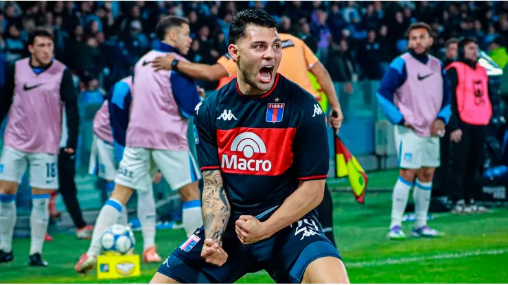 Tigre aprovechó los errores de Racing y le ganó 3 a 1