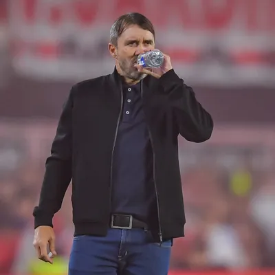 Coudet y un mensaje al mundo River: “Los cagones no hacen historia”