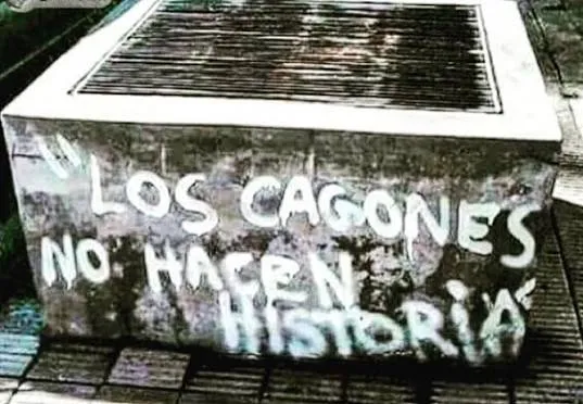 El estado de WhtsApp de Eduardo Coudet.