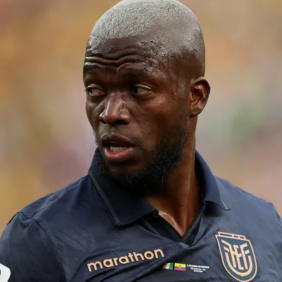 Tras alejarse de Talleres, Enner Valencia fue ofrecido a Boca