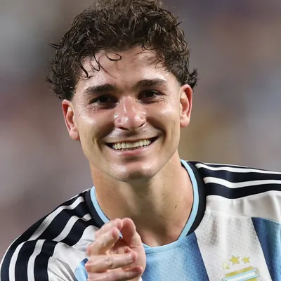 El plan de Barcelona para fichar a Julián Álvarez: miércoles, el día clave