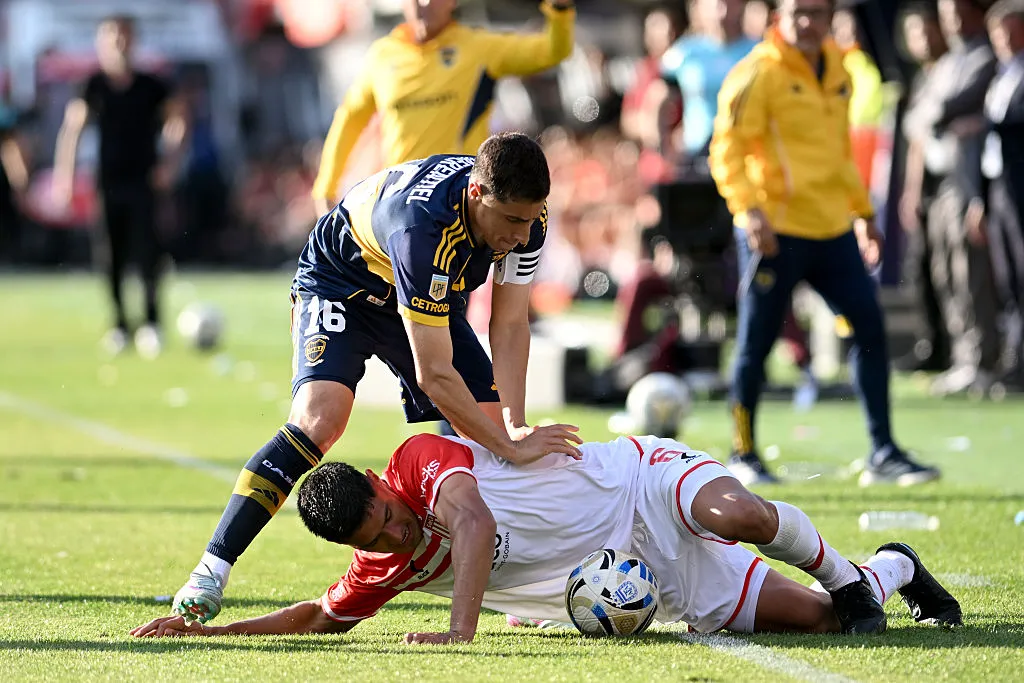 Santiago Núñez ante Boca. (Foto: Getty)