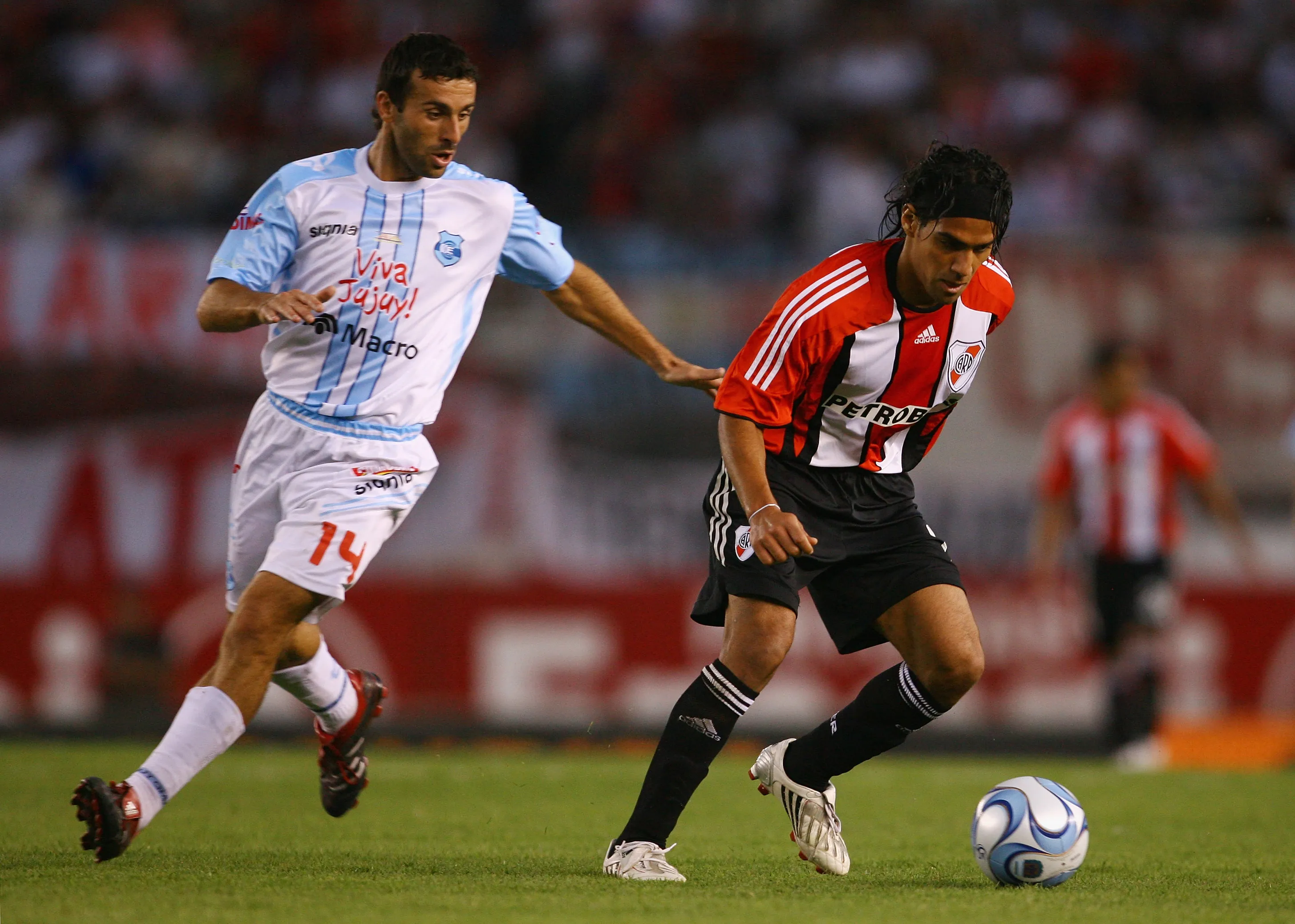 Falcao ante Gimnasia de Jujuy. (Foto: Getty).