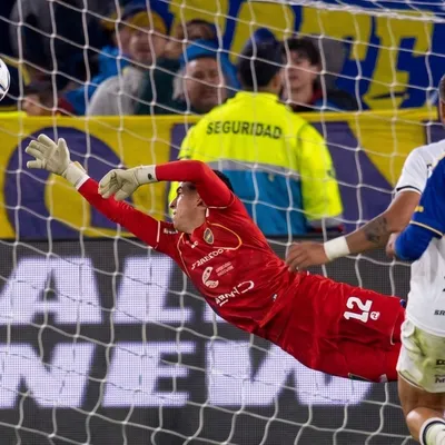 Con taco de Merentiel, el golazo de Flores ante Recoleta