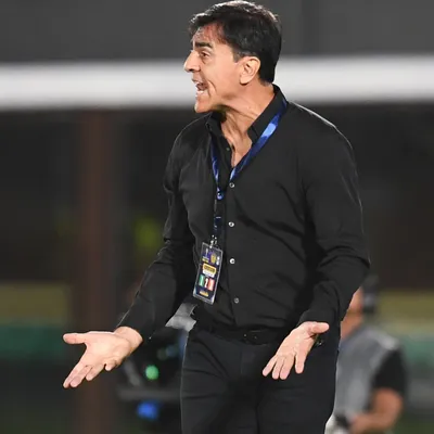 Independiente despidió a Gustavo Quinteros