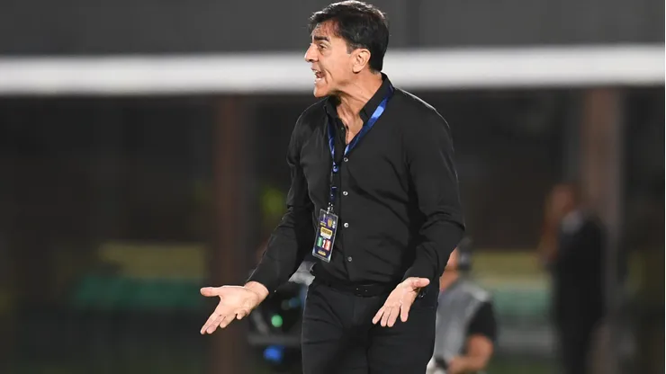 Gustavo Quinteros, entrenador argentino.