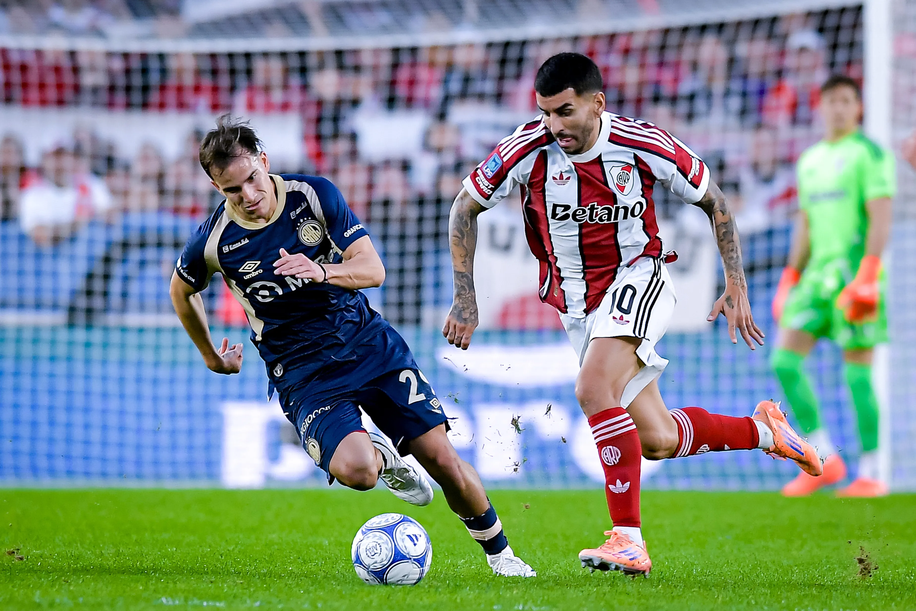 Ángel Correa, muy activo. (Foto: Getty)