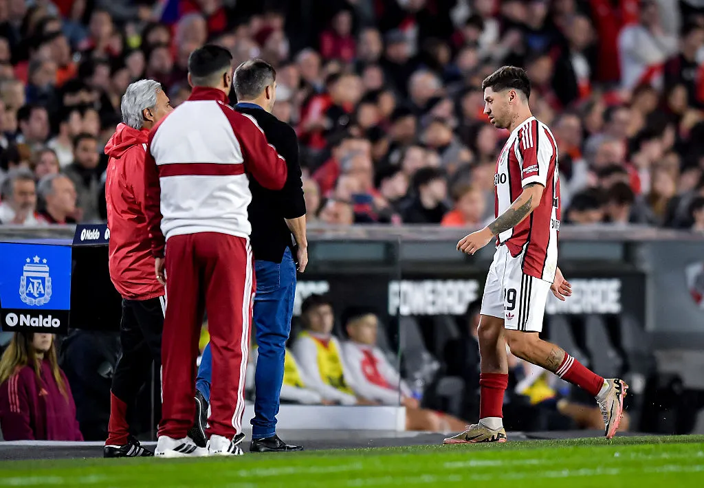 Gonzalo Montiel, salió lesionado en River ante Argentinos Juniors. (Getty Images)