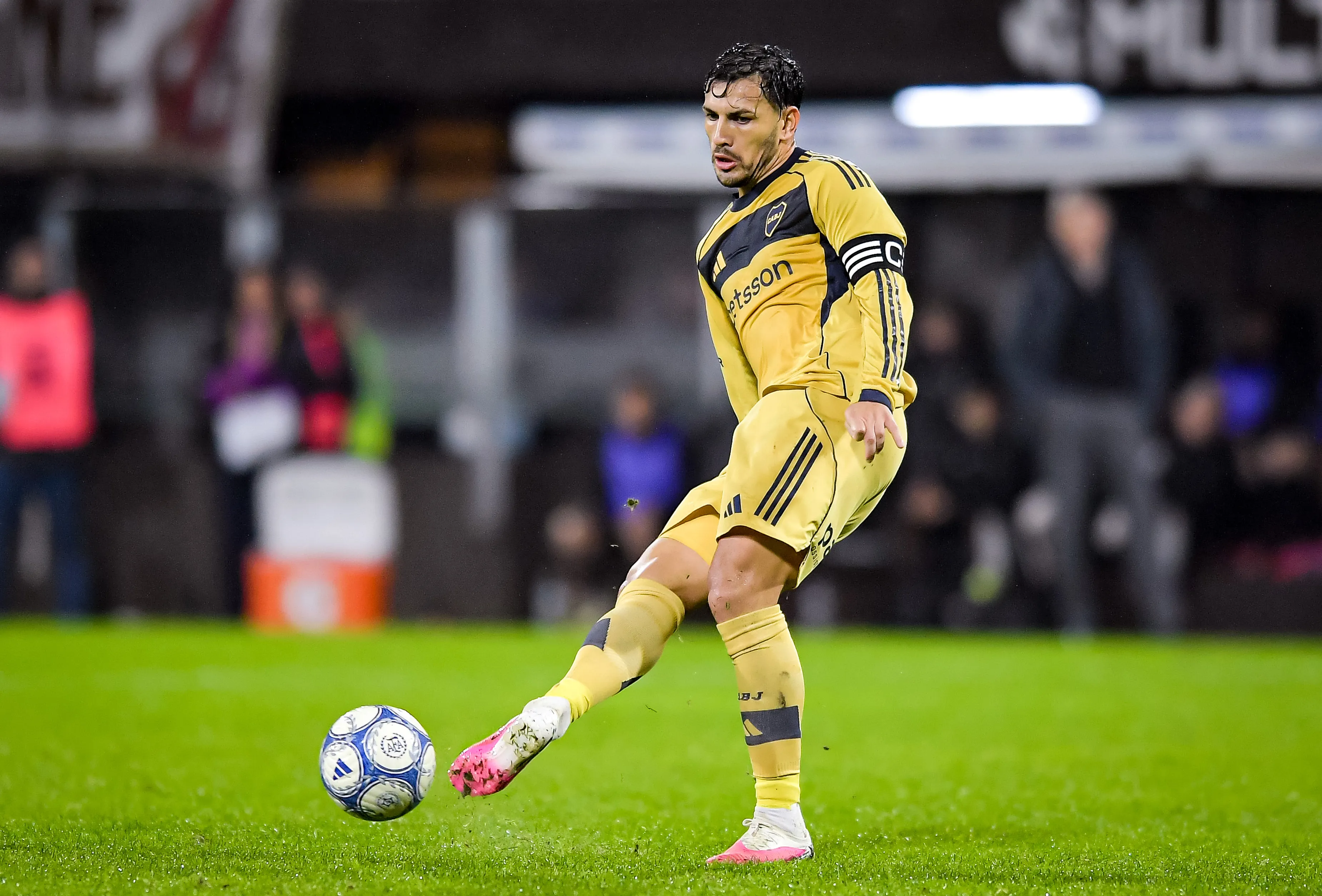 Paredes ante Platense. (Foto: Getty)